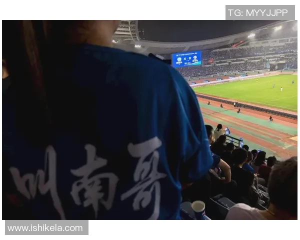 足球gold引领潮流探讨足球文化与经济的深度融合与发展